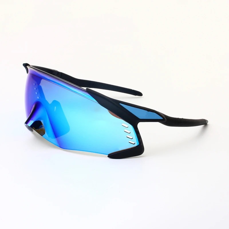 Nowe okulary przeciwsłoneczne  – Outdoor Sport Activity recenzja i cena